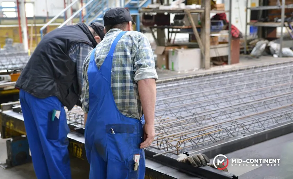 How is precast concrete made